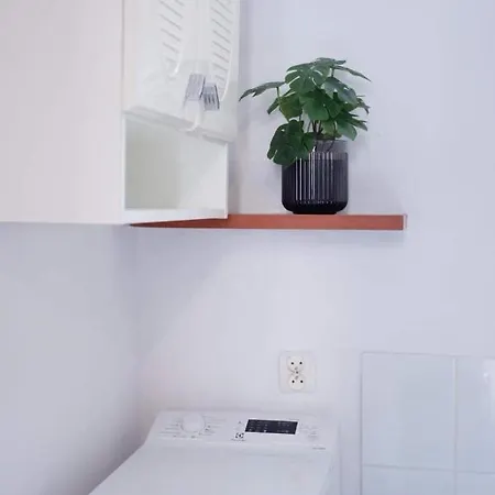 Calm And Quiet In - Kawalerka W Centrum Apartment