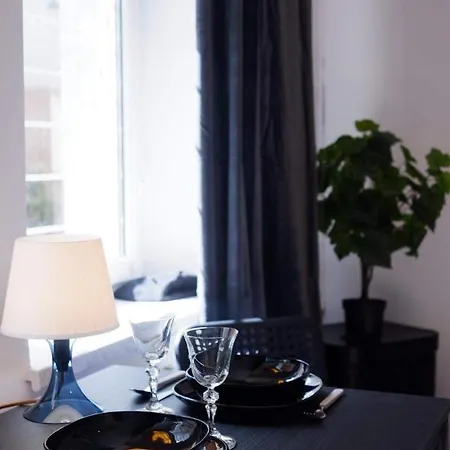 Calm And Quiet In - Kawalerka W Centrum Apartment